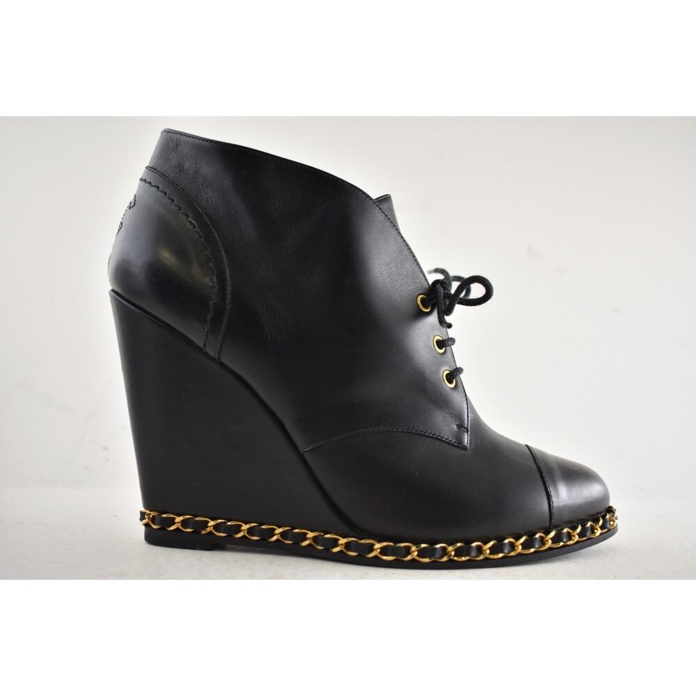 Chanel Black Leather Gold Chain Around CC Logo Lace Up Tie Ankle Wedge Boot 38.5 - Picture 2 of 16